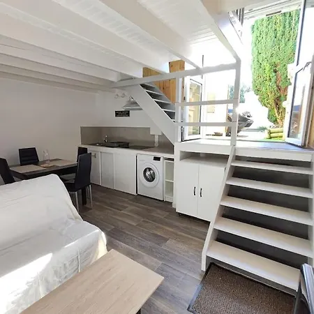Appartamento Duplex Atypique à Avec Parking Privatif La Rochelle (Charente-Maritime)