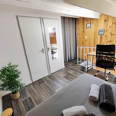 Duplex Atypique à Avec Parking Privatif La Rochelle (Charente-Maritime)