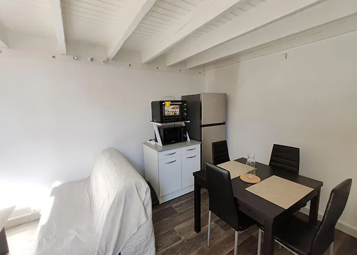 Duplex Atypique A Avec Parking Privatif 아파트