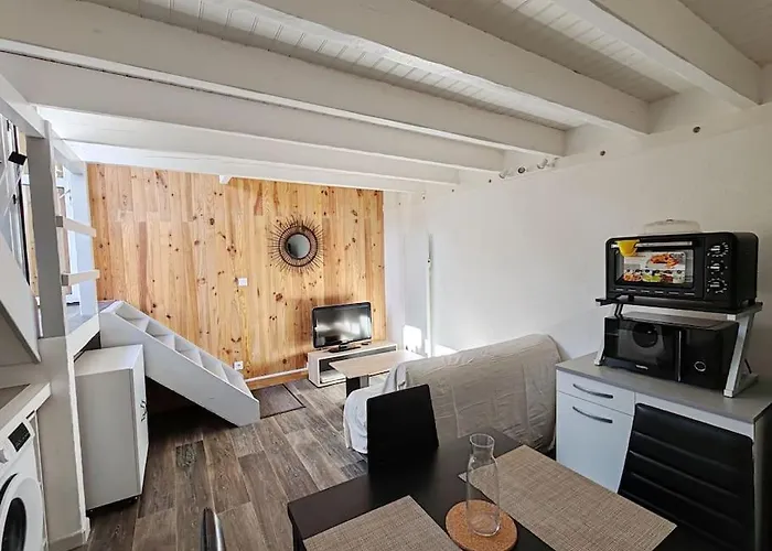 Duplex Atypique A Avec Parking Privatif *
